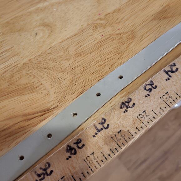 Leather Gray Skinny Belt Gold Talon Fang Clasp 30" Long - Picture 5 of 9